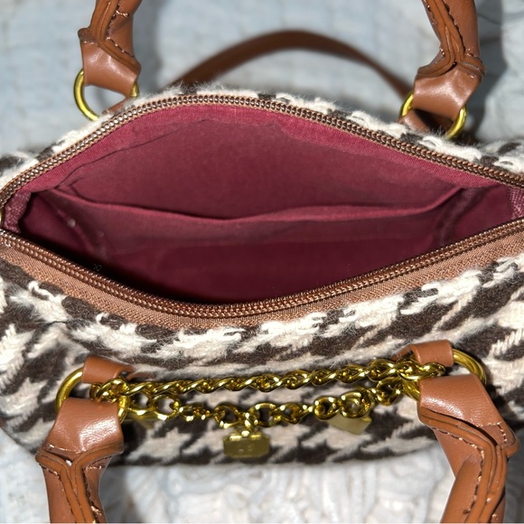 Brown purses and wallet - Picture 7 of 12